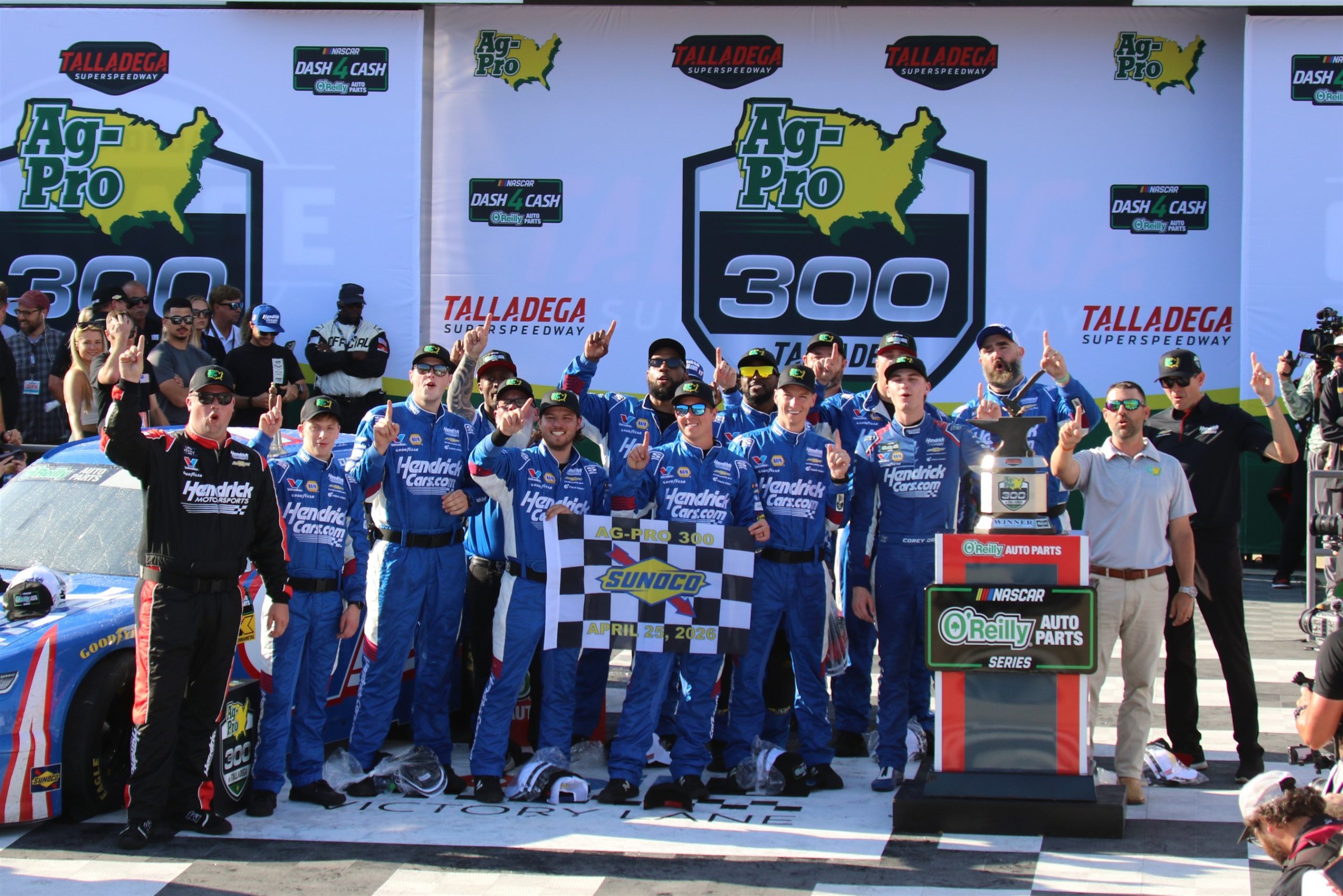 MOTORSPORT AMERICA PHOTOS of the AG-PRO 300 at TALLADEGA SUPERSPEEDWAY • Motorsport America